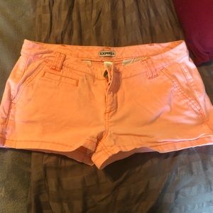 Express salmon shorts